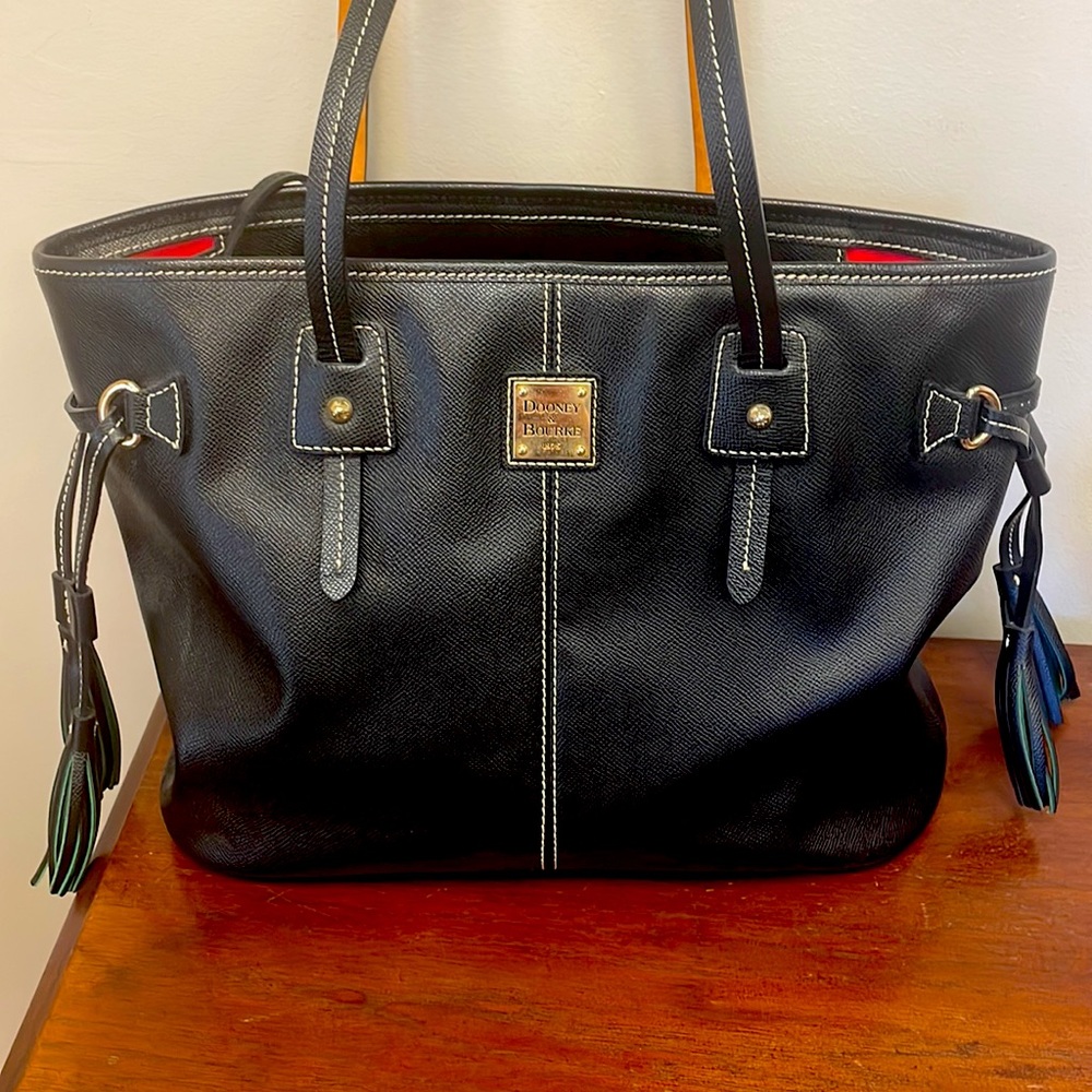 Black Dooney & Bourke black purse